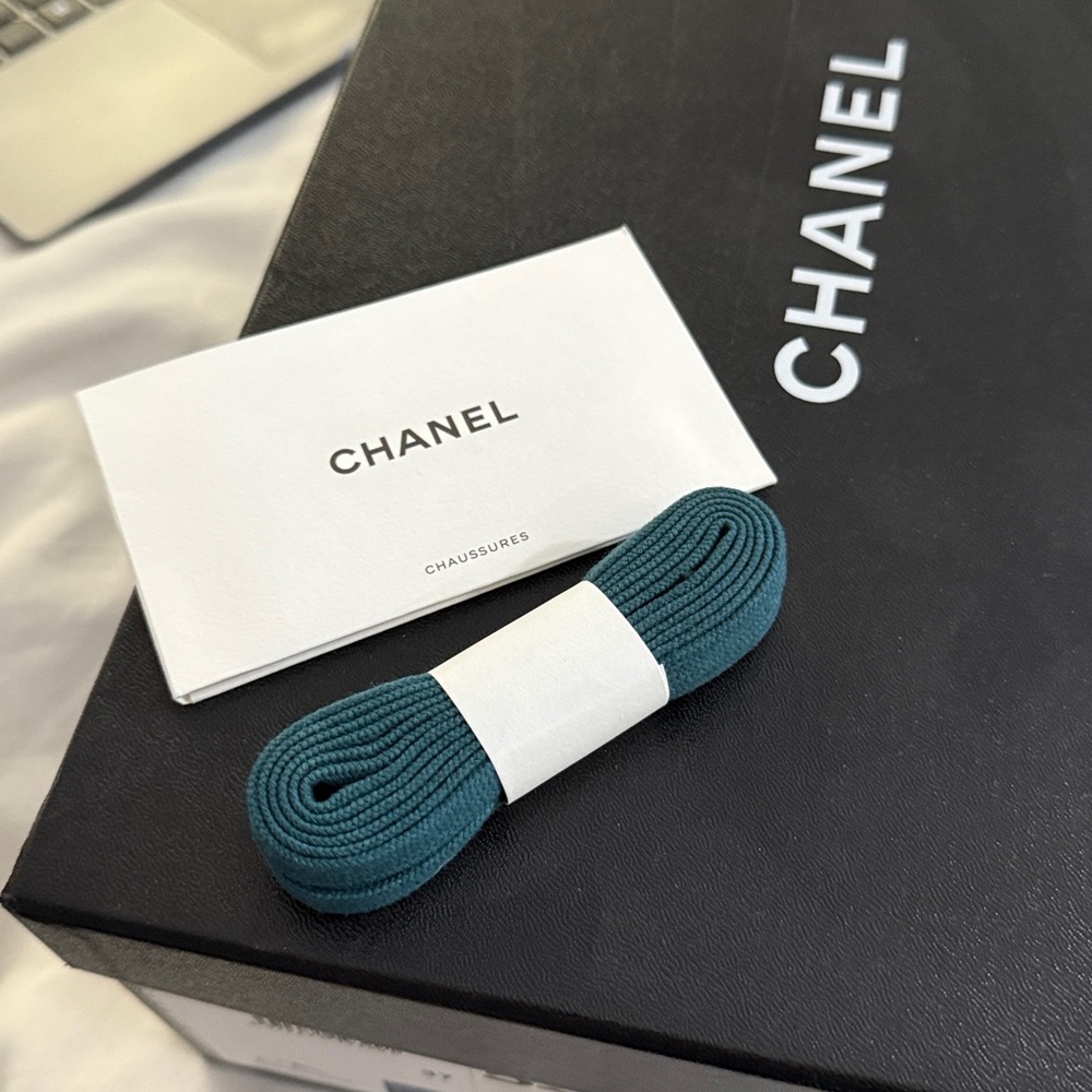 Chanel Sneakers 37 Green Suede Sneakers NIB - Picture 6 of 7
